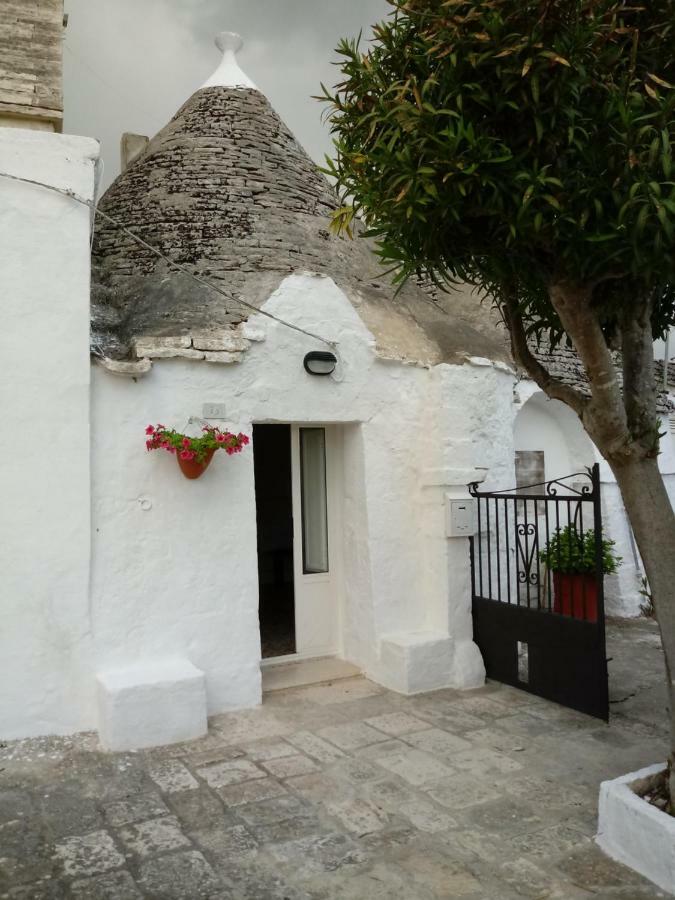 Casa Vacanza Trullo Lamaddalena Apartamento Locorotondo Exterior foto